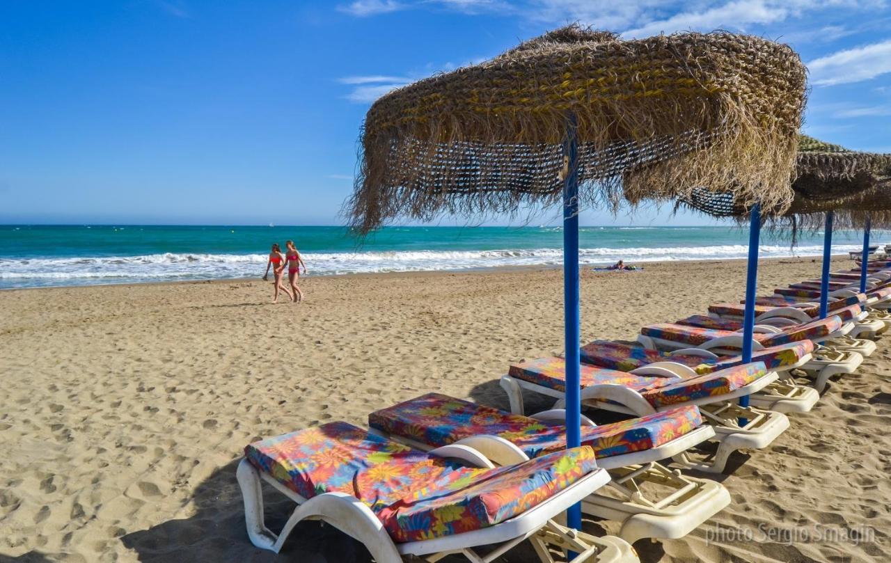 ベナルマデナPueblo Evita - Playa A 400M - Terraza Con Barbacoa Privada- Zona Avenida De Las Palmerasアパートメント エクステリア 写真